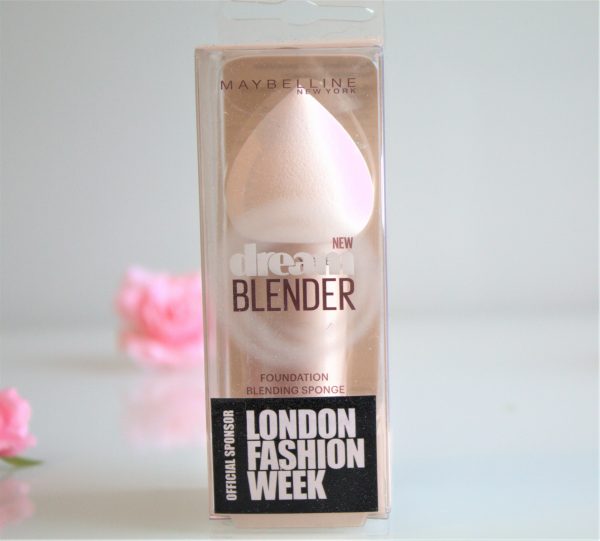 MAYBELLINE NEW BLENDER FOUNDATION SPONGE