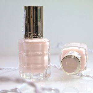 L`OREAL COLOR RICHE NAIL POLISH 135ml - NUDE DEMOISELLE (114)
