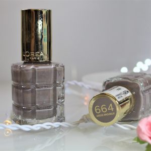 L`OREAL COLOR RICHE NAIL POLISH 135ml - GREIGE AMOUREUX (664)