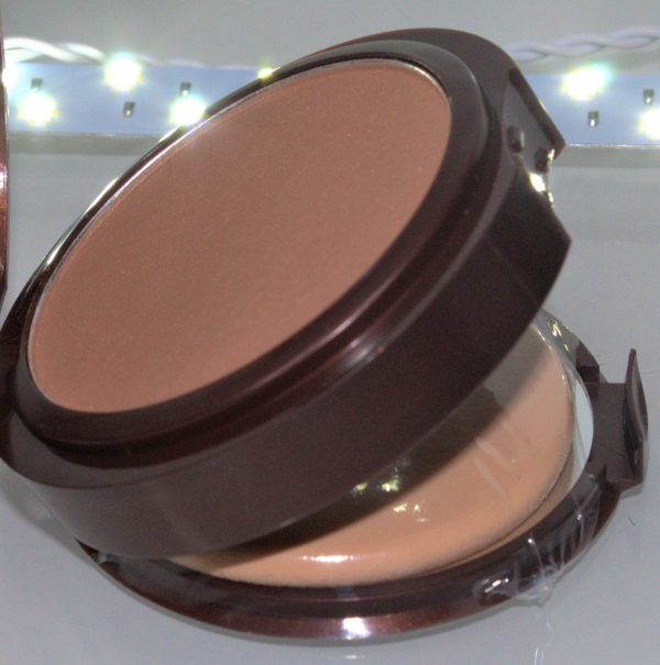 BODY COLLECTION PRESSED BRONZING POWDER WITH SPONGE APPLICATOR - Image 2