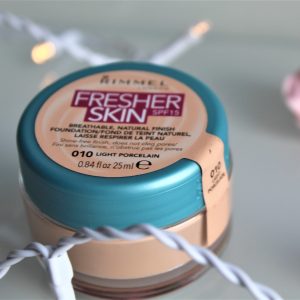 RIMMEL FRESHER  BREATHABLE  FOUNDATION - LIGHT PORCELAIN 010