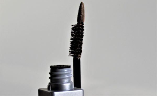 L`OREAL BROW ARTIST SCULPT  - BLONDE 01 - Image 2