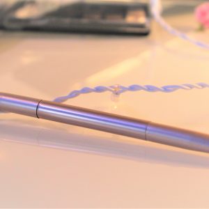GLOWII DOUBLE ENDED EYESHADOW BRUSH - CHAMPAGNE GOLD