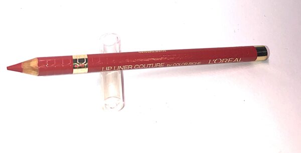 L`OREAL LIP LINER COUTURE - SCARLETT ROUGE (461)
