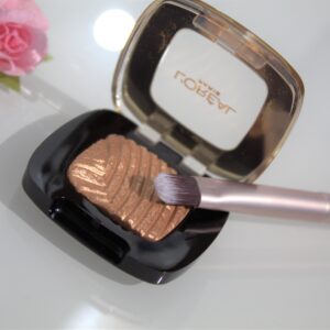 L`OREAL COLOR RICHE SINGLE EYESHADOW - LUMIERE 500