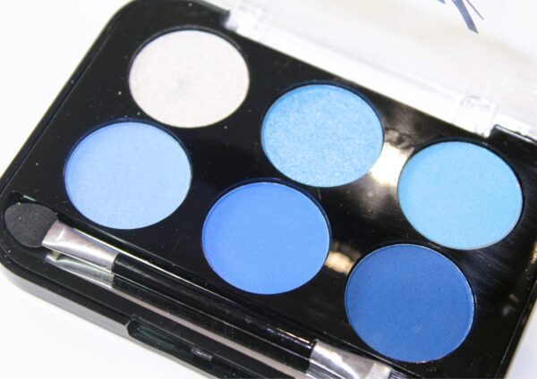 LAVAL EYESHADOW PALLETTE 6 COLOURS BLUE & SILVER - Image 2