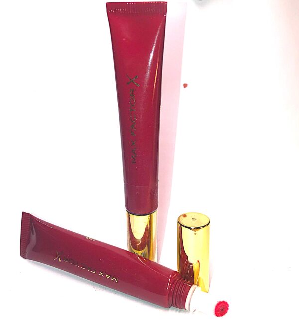 MAXFACTOR COLOUR ELIXIR CUSHION LIP - MAJESTY BERRY 030